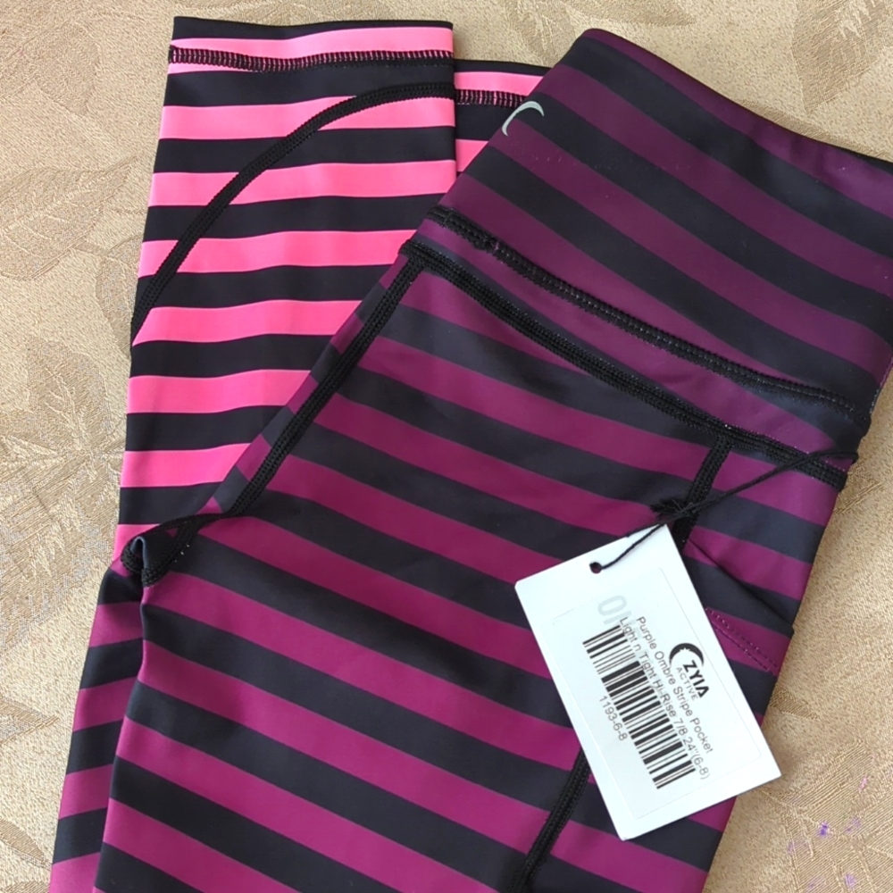 Zyia Purple Ombre Light and Tight 7/8 Legging